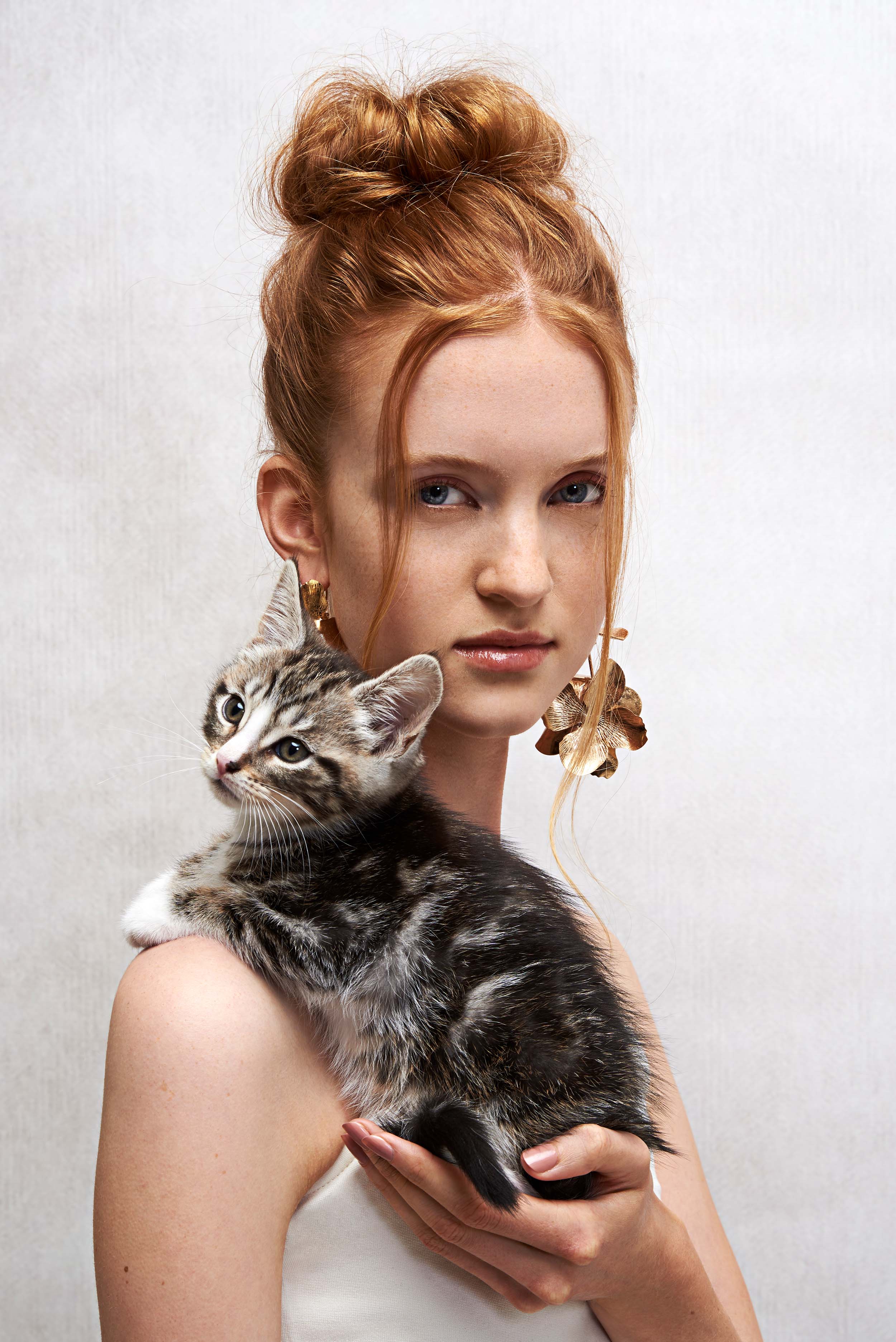 Editorial photography - creative fashion photography with artistic vision and innovative styling